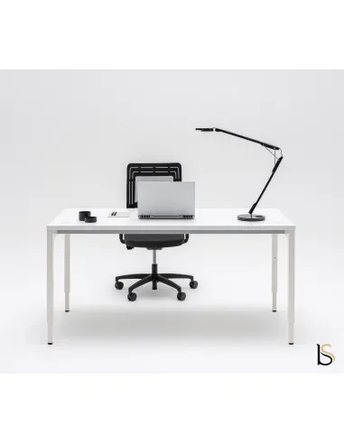 Bureau droit réglable en hauteur OGI Y – MDD